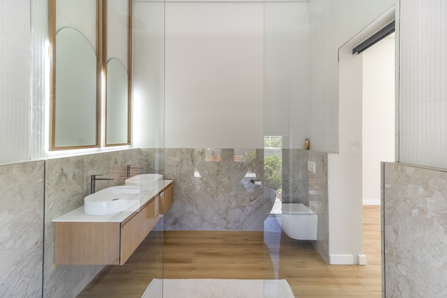 4 Bedroom Property for Sale in Pearl Valley at Val de Vie Western Cape